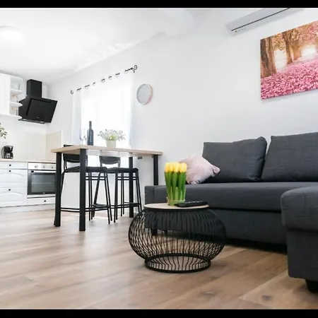 Apartment Luce Dubrava (Sibenik-Knin)
