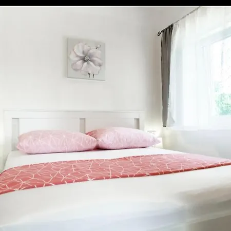 Luce Apartment Dubrava (Sibenik-Knin)