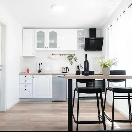 Luce Apartment *